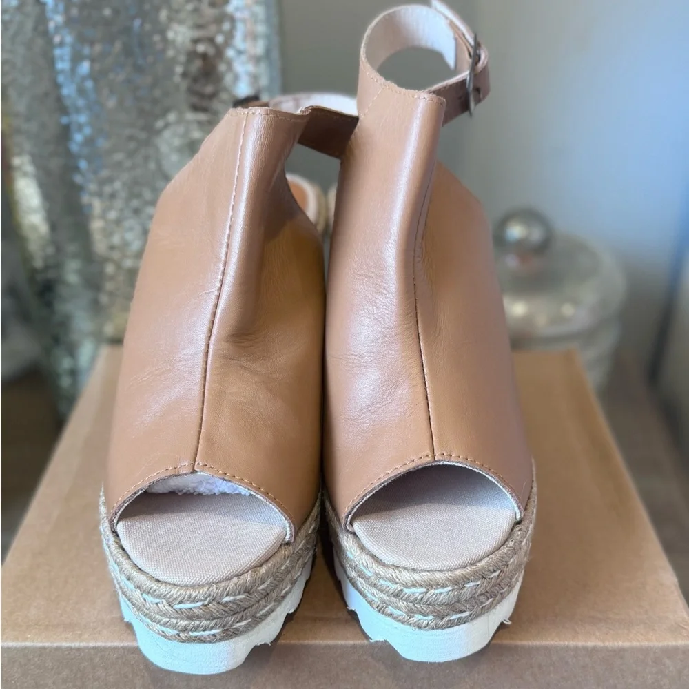 S.O.N.A.L.I. Tan Leather Espadrille wedge sandals. Size 40‎ NWT